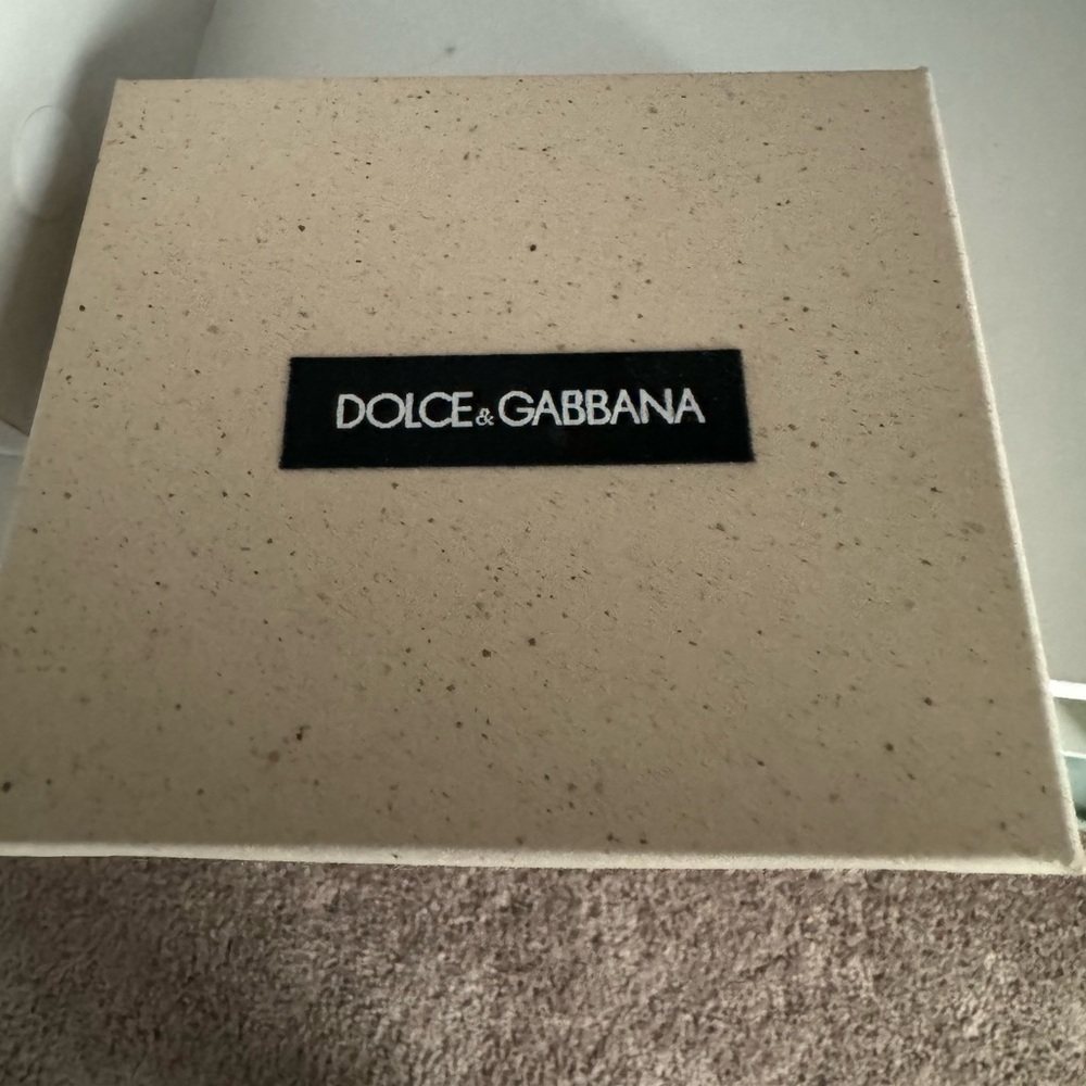 Men’s Dolce and Gabbana wallet